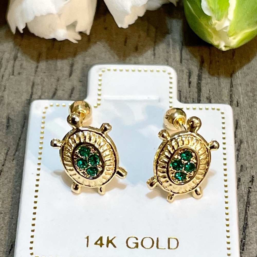 Solid Gold 14 Karat Yellow Sea Turtle Emerald  Cz Earring
